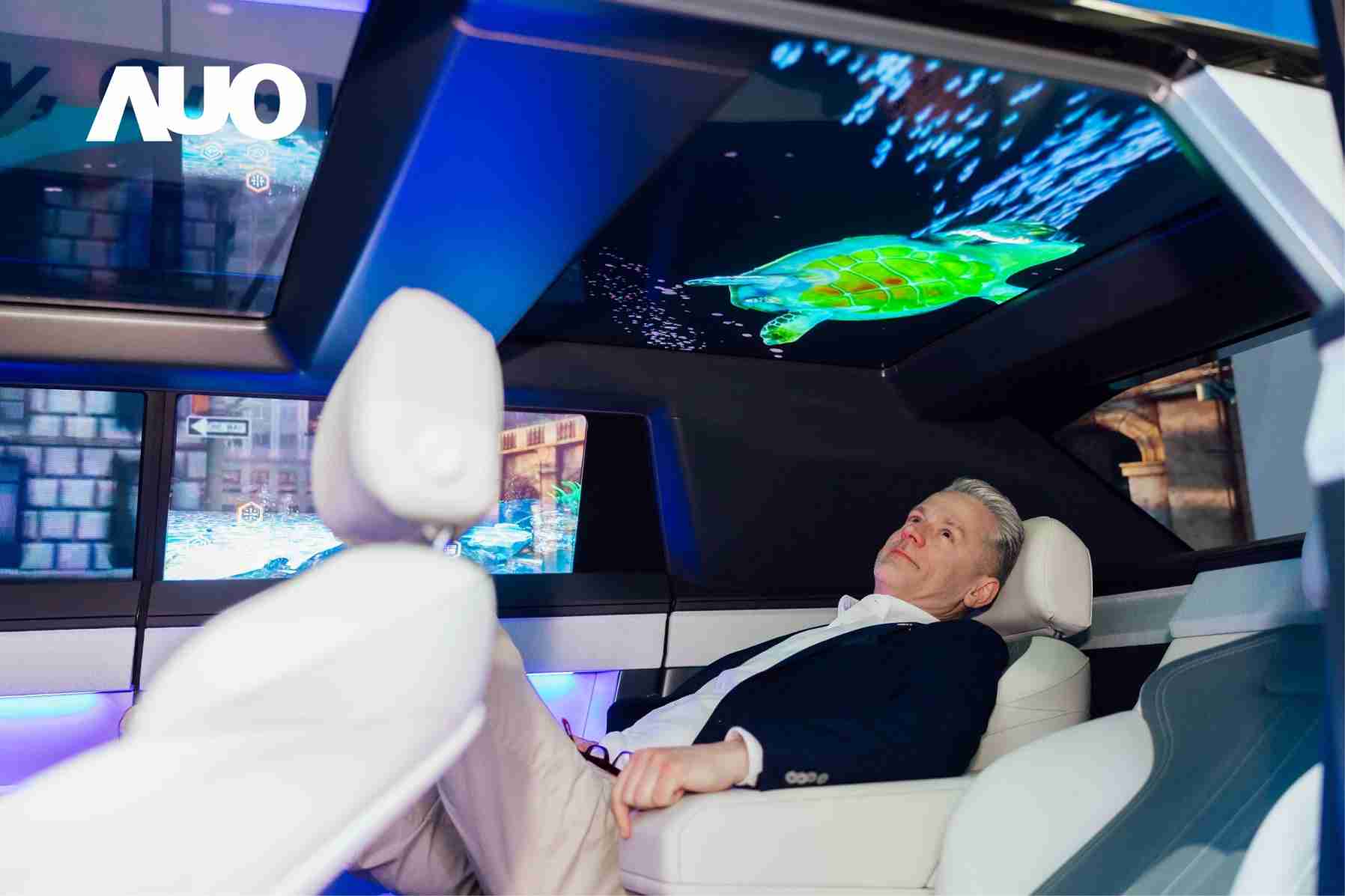 赏金国际Smart Cockpit 2025集Micro LED透明、、大型化、、可挠优势之大成，，，携手BHTC打造未来视界的车用Display HMI解决方案